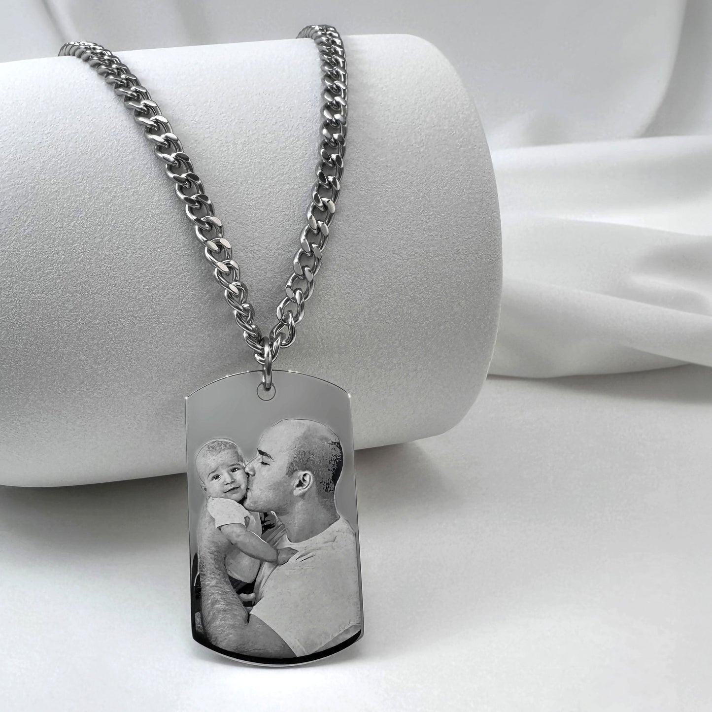 PERSONALIZED DOG TAG CHAIN WITH PICTURE AND FINGERPRINT