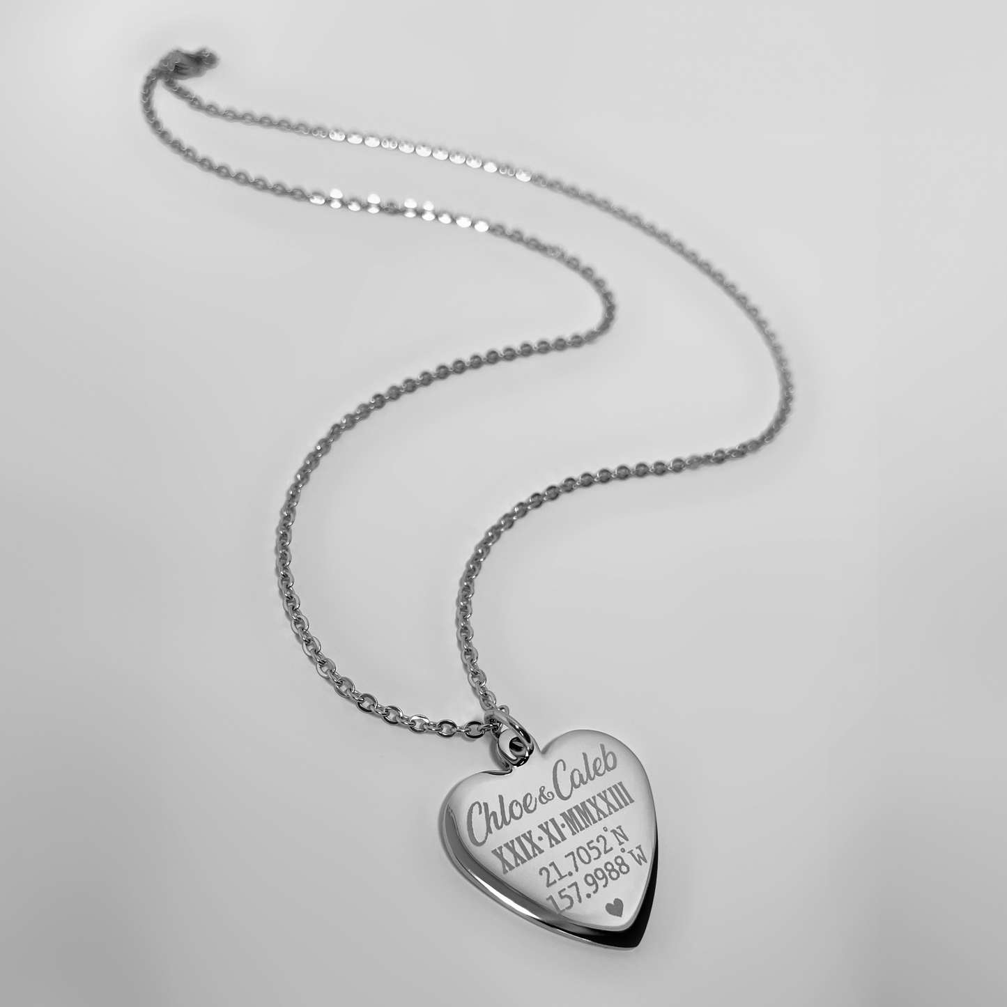 YOUR PICTURE HEART NECKLACE