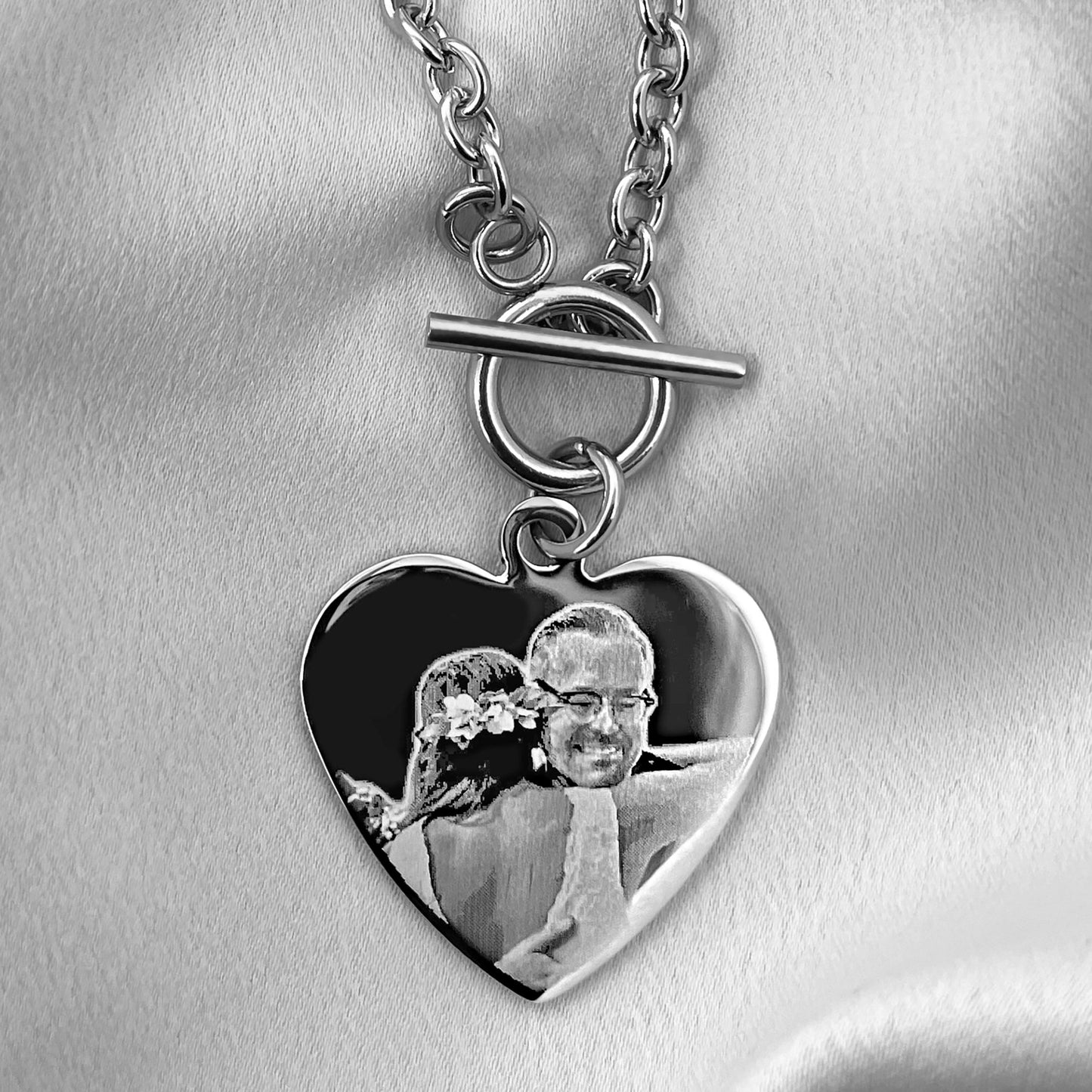 CUSTOM CHOKER T-BAR HEART NECKLACE