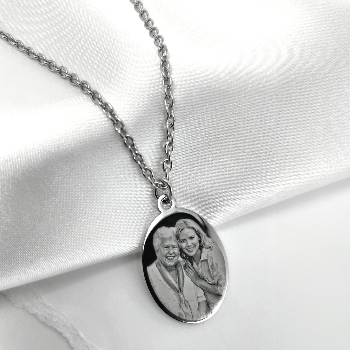 ENGRAVED PHOTO FINGERPRINT OVAL NECKLACE