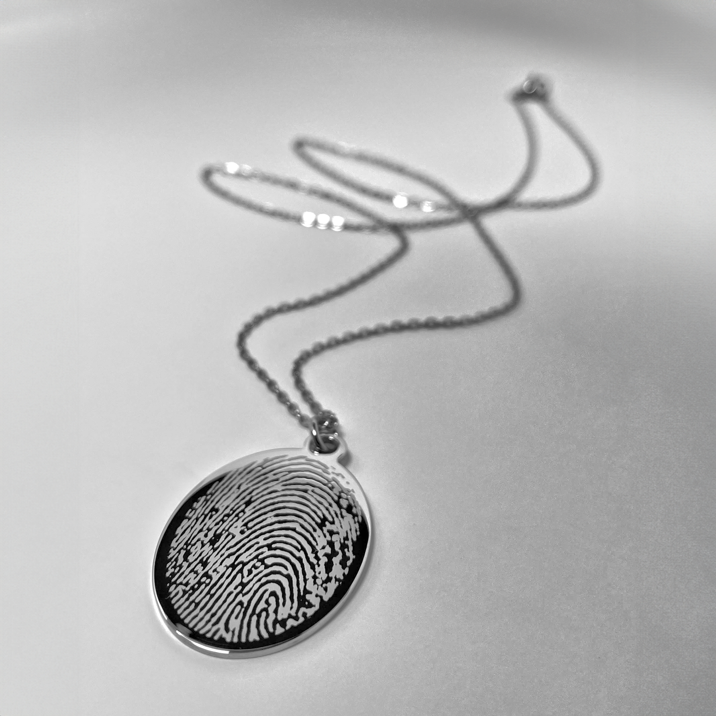 ENGRAVED PHOTO FINGERPRINT OVAL NECKLACE