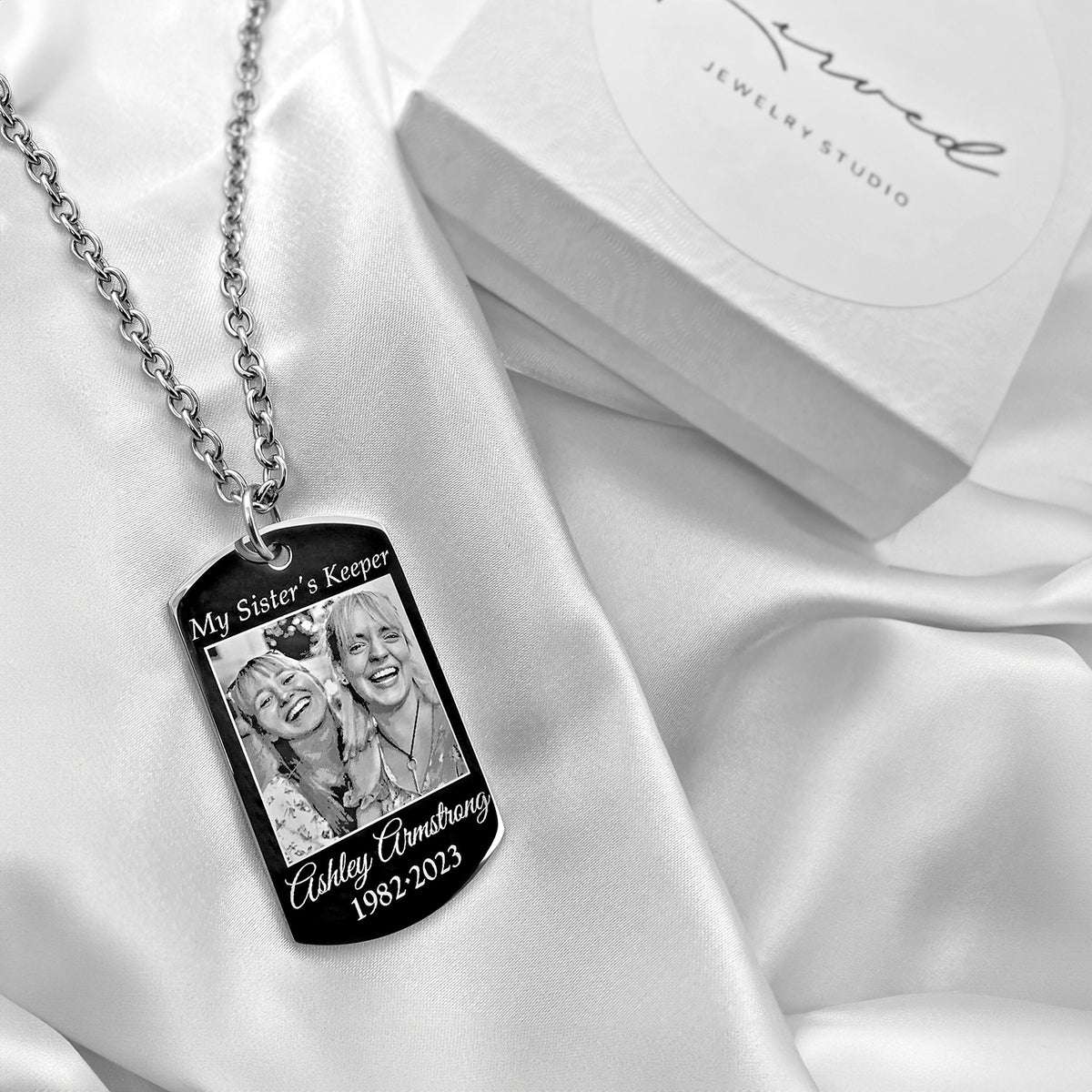 Custom sister photo memorial dog tag necklace with name and memorial dates